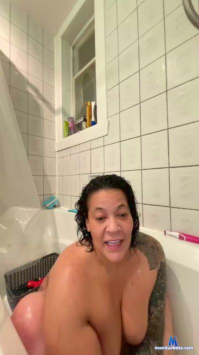 luna254_hot cam4 bicurious performer from Canada  