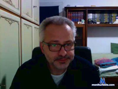 fantascienz cam4 gay performer from Republic of Italy  