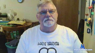 beachbear22 cam4 unknown performer from United States of America  