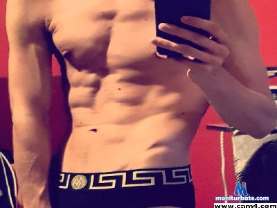B0Y_XXL_VERSACE cam4 bisexual performer from Republic of Italy  