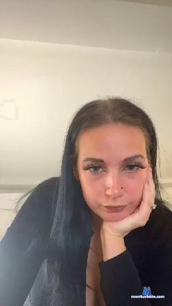 CharliBabyx cam4 live cam performer profile