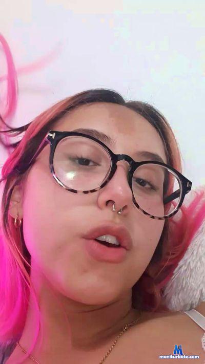 sweet_kalisa cam4 bicurious performer from French Republic blowjob feet cute ass bigass pussy 