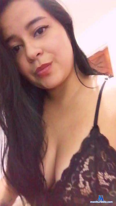 Alexahot06 cam4 bisexual performer from Republic of Colombia  