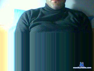 creatt1 cam4 bicurious performer from Republic of Italy  