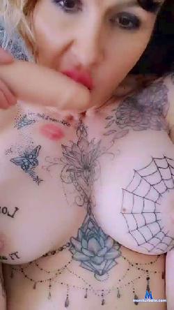 Nanina_hot cam4 live cam performer profile