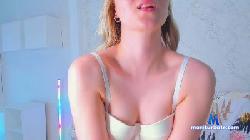 QueenieHelm cam4 live cam performer profile