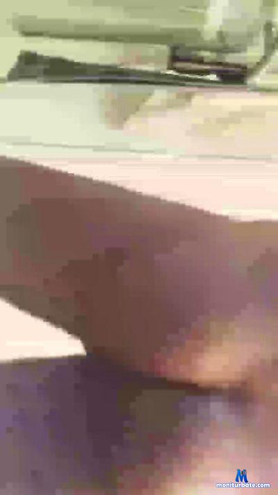 intrigue63 cam4 bisexual performer from Canada  