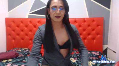 andrea_scoth cam4 bicurious performer from Republic of Colombia anal cum livetouch bigcock spit rollthedice trans 