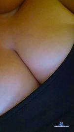 Kikki99 cam4 livecam show performer room profile