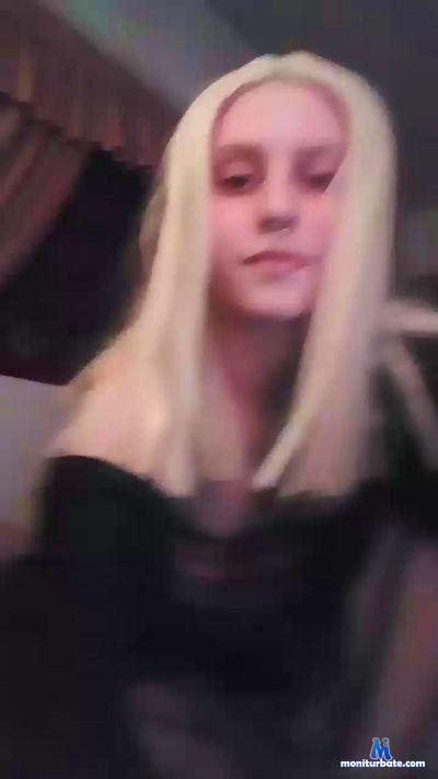 KititA cam4 bisexual performer from Argentine Republic  