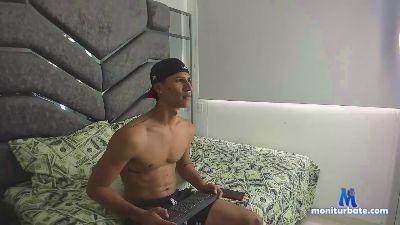 Max_brick cam4 bicurious performer from Republic of Colombia blowjob C2C masturbation striptease cum 