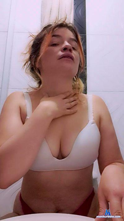 dayana191 cam4 bisexual performer from Federal Republic of Germany pee anal squirt public feet 