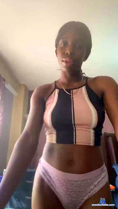 theyluvlexii cam4 straight performer from United States of America  