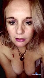 NoaLune cam4 livecam show performer room profile