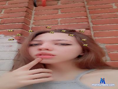MerylBatcheller cam4 bisexual performer from United States of America squirt AssToMouth fisting anal spanking pee bdsm 