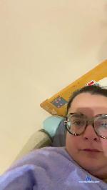 Hugetitshuge cam4 livecam show performer room profile