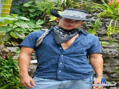 Christopherr1 cam4 straight performer from Republic of Colombia milk feet spanking anal masturbation striptease ass 