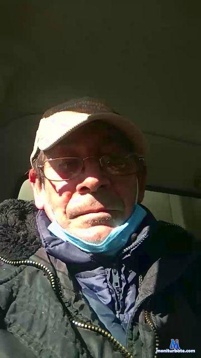 Guilermoe64 cam4 straight performer from Republic of Italy  