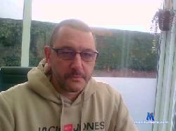 MUecM5cuSJ cam4 live cam performer profile