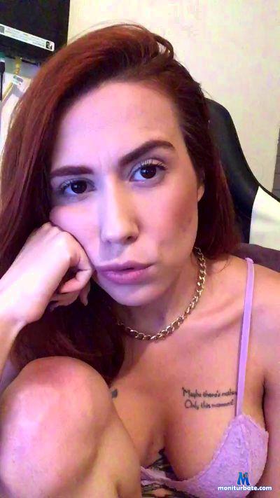 mollyred_ cam4 bisexual performer from Federative Republic of Brazil  