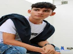 Esteban_perez cam4 live cam performer profile