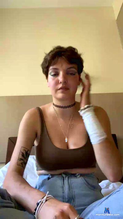 Lillybelule cam4 bisexual performer from French Republic  