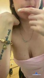 Belu96 cam4 livecam show performer room profile