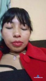 Emely82 cam4 livecam show performer room profile