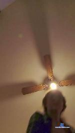 LucyNLexi33 cam4 livecam show performer room profile