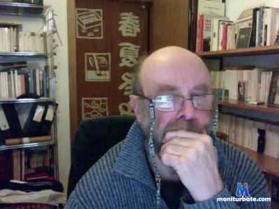 Luke0089 cam4 straight performer from United Kingdom of Great Britain & Northern Ireland  