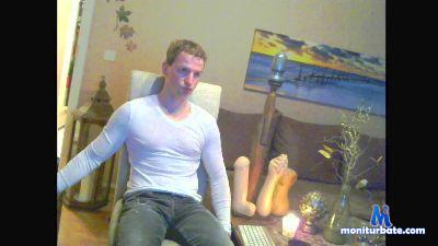Lola_Bonny69 cam4 bisexual performer from Republic of Colombia redhead natural latina squirt cum 