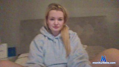 Kendal91 cam4 bisexual performer from United Kingdom of Great Britain & Northern Ireland  