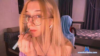 MaiaGarsee cam4 straight performer from French Republic striptease pussy pornstar spanking C2C masturbation schoolgirl 