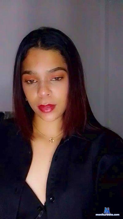 Lucy998 cam4 bicurious performer from Bolivarian Republic of Venezuela  