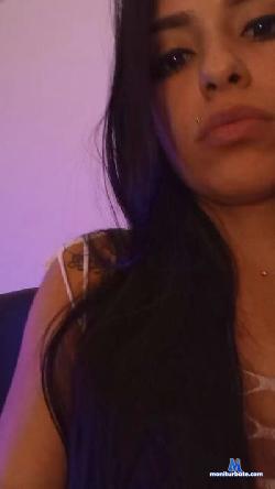 Irisblackhot cam4 live cam performer profile