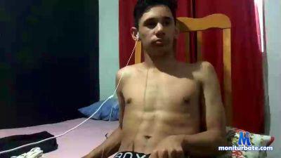 MadREzereal cam4 straight performer from Federative Republic of Brazil gamer showpv LeiaOperfil solo 
