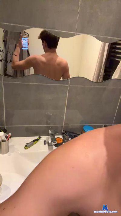 Leokregger cam4 bisexual performer from French Republic  