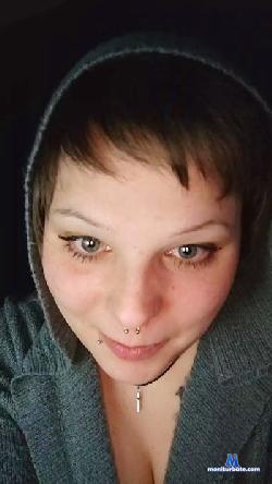 LunaJune89 cam4 live cam performer profile