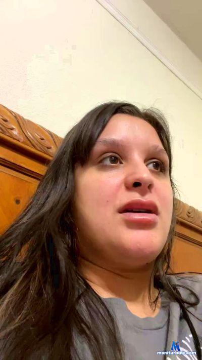 KelseeBearr cam4 bicurious performer from United States of America  