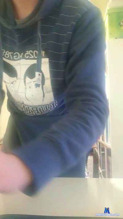 lollone69hot cam4 bicurious performer from Republic of Italy  