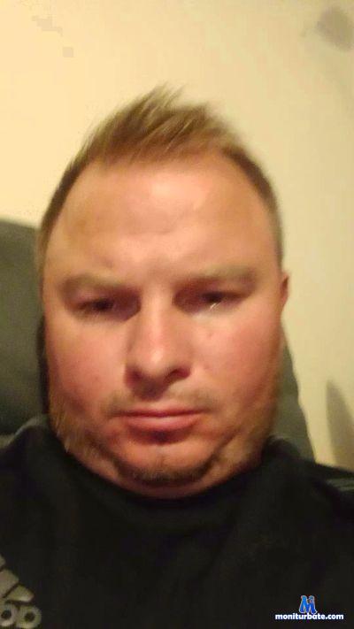Jayyune200 cam4 straight performer from United Kingdom of Great Britain & Northern Ireland amateur pornstar dick daddy cum 