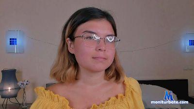 FeliceBerner cam4 bisexual performer from Hungary C2C gamer spanking cosplay feet pornstar amateur 