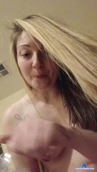 SouthernHaze cam4 bicurious performer from United States of America  