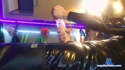 Rubberguy_xx cam4 gay performer from Federal Republic of Germany rubber latexfetish gummi toy 