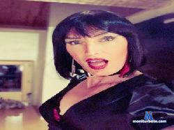 CynthiaLaPutain cam4 live cam performer profile