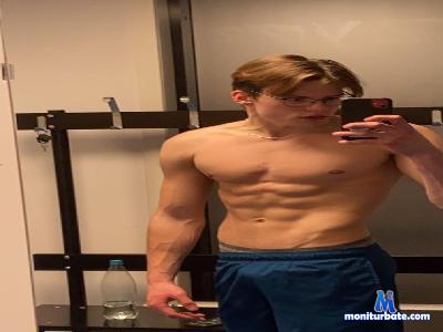 Sebastian_Day cam4 gay performer from United Kingdom of Great Britain & Northern Ireland analtoys anal ass cum masturbation spanking feet 