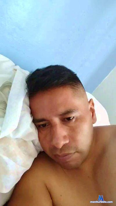 elias603 cam4 bisexual performer from United Mexican States  