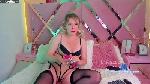 LindaZuc cam4 livecam show performer room profile