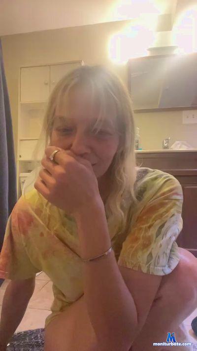 SAS420 cam4 bisexual performer from United States of America  