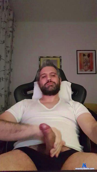 ghifrit cam4 straight performer from Republic of Italy cute masturbation cum C2C etero 